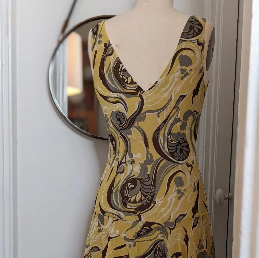 BCBGMaxAzria Silk Drop Waist Handkerchief Hem Dress 0 - Picture 3 of 7